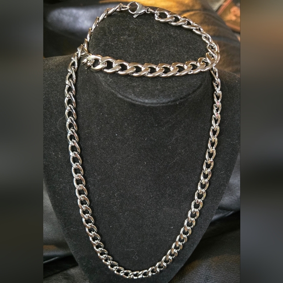 Stainless steel Men's Anchor chain 20" & 9" necklace & bracelet set - Picture 3 of 8